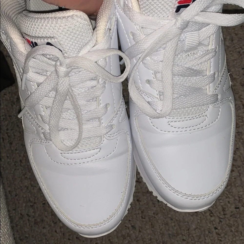 Fila - Picture 2 of 4
